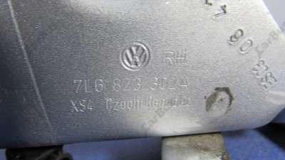 Петля капота права Volkswagen Touareg (2003-2006) дорестайл