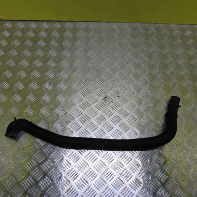Патрубок охлаждения Renault Trafic II, Opel Vivaro II, Nissan Primastar II (2006-2014) рестайл