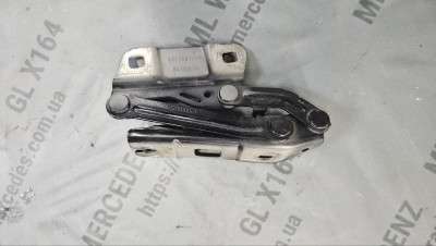 Петля капота права Mercedes ML W164 (2005-2011)
