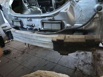 Підсилювач бампера задній Nissan LEAF I 2010-2017