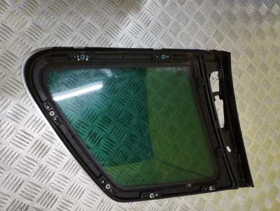 Скло кузовне заднє праве Volkswagen Touareg (2007-2010) рестайл