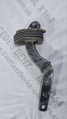 Петля крышки (двери) багажника Mercedes ML W164 (2005-2011)