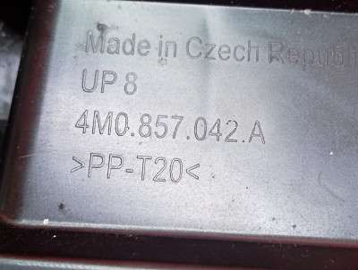Повітропровід обігрівача (патрубки від пічки по салону) Audi Q7 4M(2015-2020)