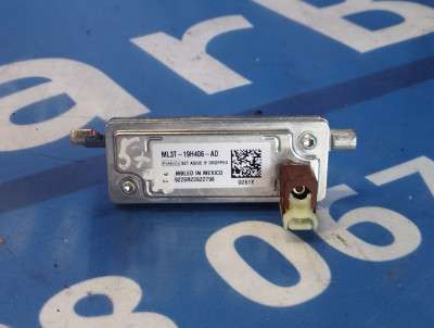 Камера наблюдения за полосой Ford Mustang Mach-E  Select Premium  ( 2019 - 2026 )