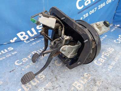 Педальний вузол Renault Trafic II, Opel Vivaro II, Nissan Primastar II (2006-2014) рестайл