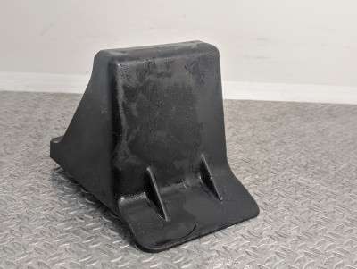 Упор дверей (капота, ляди) Renault Trafic II, Opel Vivaro II, Nissan Primastar II (2006-2014) рестайл