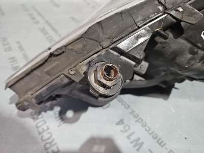 Фара передня права Mercedes ML W164 (2005-2011)