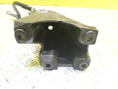 Кронштейн двигателя (лапа крепления) Volkswagen Touareg (2007-2010) рестайл