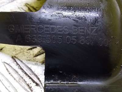 Дефлектор (аоздуховод) радиатора правый Mercedes-Benz Vito W 639 (2003-2010) дорестайл