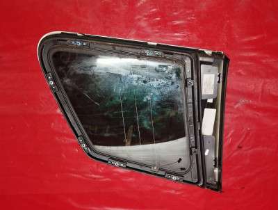 Скло кузовне заднє праве Volkswagen Touareg (2007-2010) рестайл