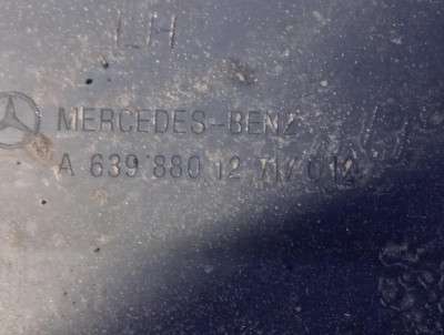 Ікло (кут) бампера лівий Mercedes-Benz Vito W 639 (2003-2010) дорестайл