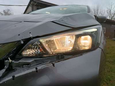 Фара передня ліва Nissan Leaf II 2018-2024