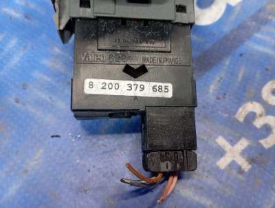Кнопка коректора фар Renault Trafic II, Opel Vivaro II, Nissan Primastar II (2006-2014) рестайл