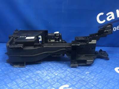Консоль салону (центральна частина) Ford Escape 3 FL ( 2012 - 2019 )