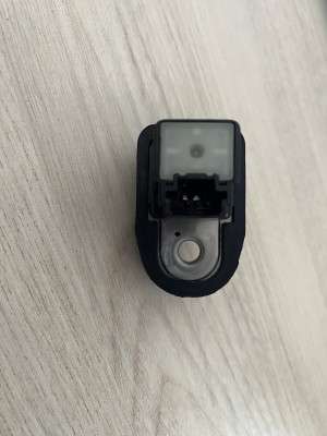 концовик дверей Nissan Rogue 2014-2020
