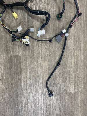 Проводка дверей передних левых Nissan Rogue 2014-2020
