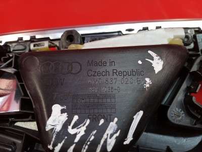 Ручка дверей внутрішня передня права Audi Q7 4M(2015-2020)