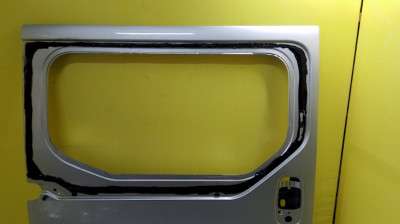 Дверь сдвижная правая Renault Trafic II, Opel Vivaro II, Nissan Primastar II (2006-2014) рестайл
