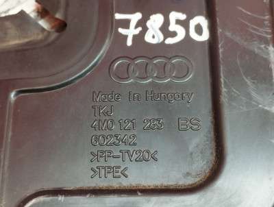Дефлектор (попвітропровід) радіатора лівий Audi Q7 4M(2015-2020)