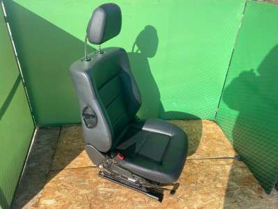 Сидіння переднє ліве E-class W212