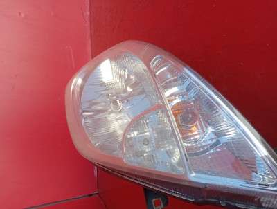 Фара передня ліва Renault Trafic II, Opel Vivaro II, Nissan Primastar II (2006-2014) рестайл