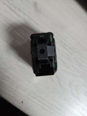Кнопка открывания багажника Mercedes ML W166 (з 2011)