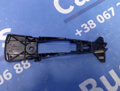 Корпус ручки дверей внутрішній Renault Trafic II, Opel Vivaro II, Nissan Primastar II (2006-2014) рестайл