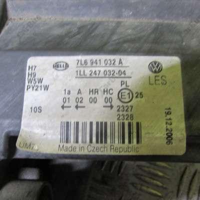 Фара передня права Volkswagen Touareg (2007-2010) рестайл