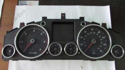Панель приладів (щиток приладів) Volkswagen Touareg (2003-2006) дорестайл