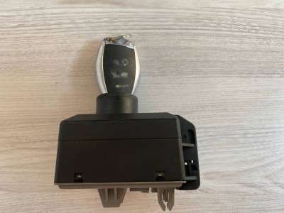 Замок запалювання Mercedes ML W166 (з 2011)
