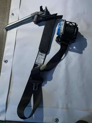 Ремень безпеки передній правий Nissan Rogue 2014-2020