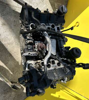 Двигун CRCA 3.0 TDI Volkswagen Touareg NF (2010-2014)