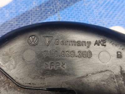 Накладка декоративна Volkswagen Touareg (2003-2006) дорестайл