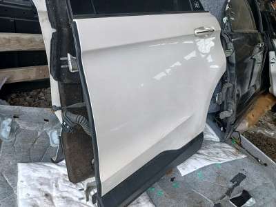 Дверь задняя левая Ford Edge (2015-2024)