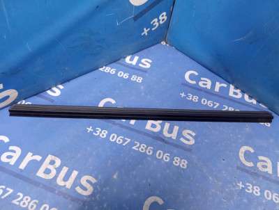 Уплотнитель стекла двери Mercedes-Benz Vito W 639 (2003-2010) дорестайл