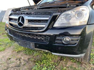 Бампер передний Mercedes GL X164