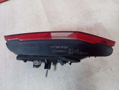Фонарь крышки багажника правый E-class W212