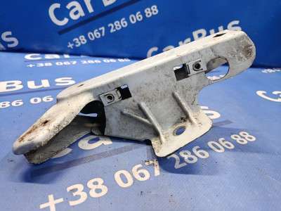 Кронштейн (крепление) крыла правый Renault Trafic II, Opel Vivaro II, Nissan Primastar II (2006-2014) рестайл