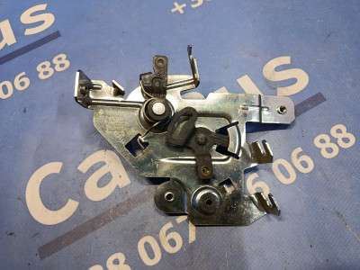 Замок дверей зсувної правої Renault Trafic II, Opel Vivaro II, Nissan Primastar II (2006-2014) рестайл