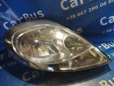 Фара передня права Renault Trafic II, Opel Vivaro II, Nissan Primastar II (2006-2014) рестайл