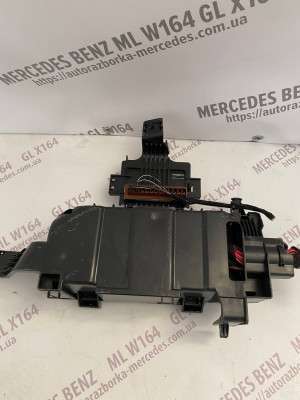 Блок предохранителей Mercedes ML W166 (з 2011)