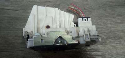 Замок двери передней левой Mercedes ML W164 (2005-2011)