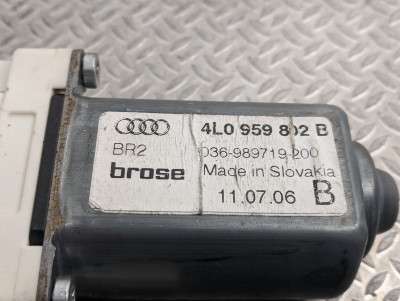 Моторчик склопідйомника Audi Q7 (2006-2009)