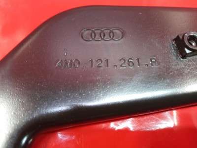 Кронштейн (кріплення) радіатора Audi Q7 4M(2015-2020)