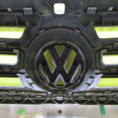 Решітка радіатора Volkswagen Touareg (2007-2010) рестайл