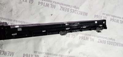 Накладка порога (внутрішня) Mercedes ML W164 (2005-2011)