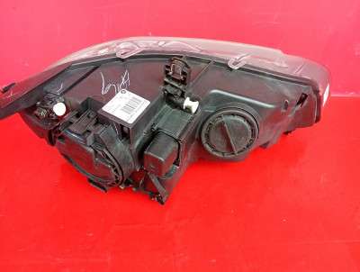 Фара передня ліва BMW X5 E70 (2007-2010) дорестайл