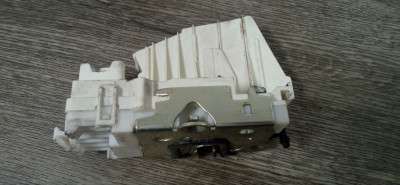 Замок дверей задньої правої Mercedes ML W164 (2005-2011)
