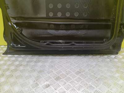Дверь передняя левая Volkswagen Touareg (2003-2006) дорестайл