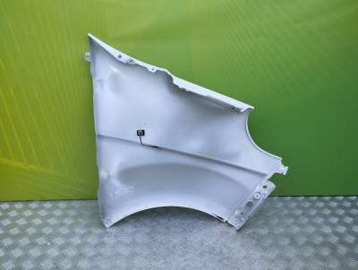 Крило переднє ліве Renault Trafic II, Opel Vivaro II, Nissan Primastar II (2001-2006) дорестайл